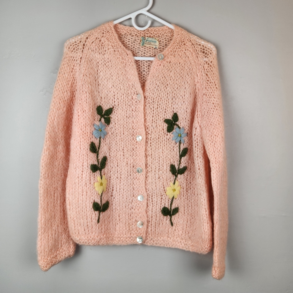 Vintage 50s 60s  Floral Pink Wool Blend Cardigan  Size 38